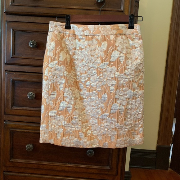 Talbots peaches and cream brocade skirt, Sz 4P - Picture 1 of 5